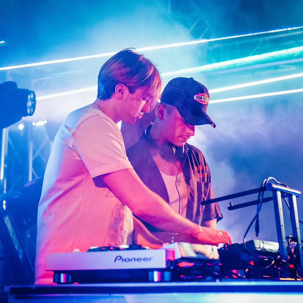 Prospa DJ set at private party by MGN Events