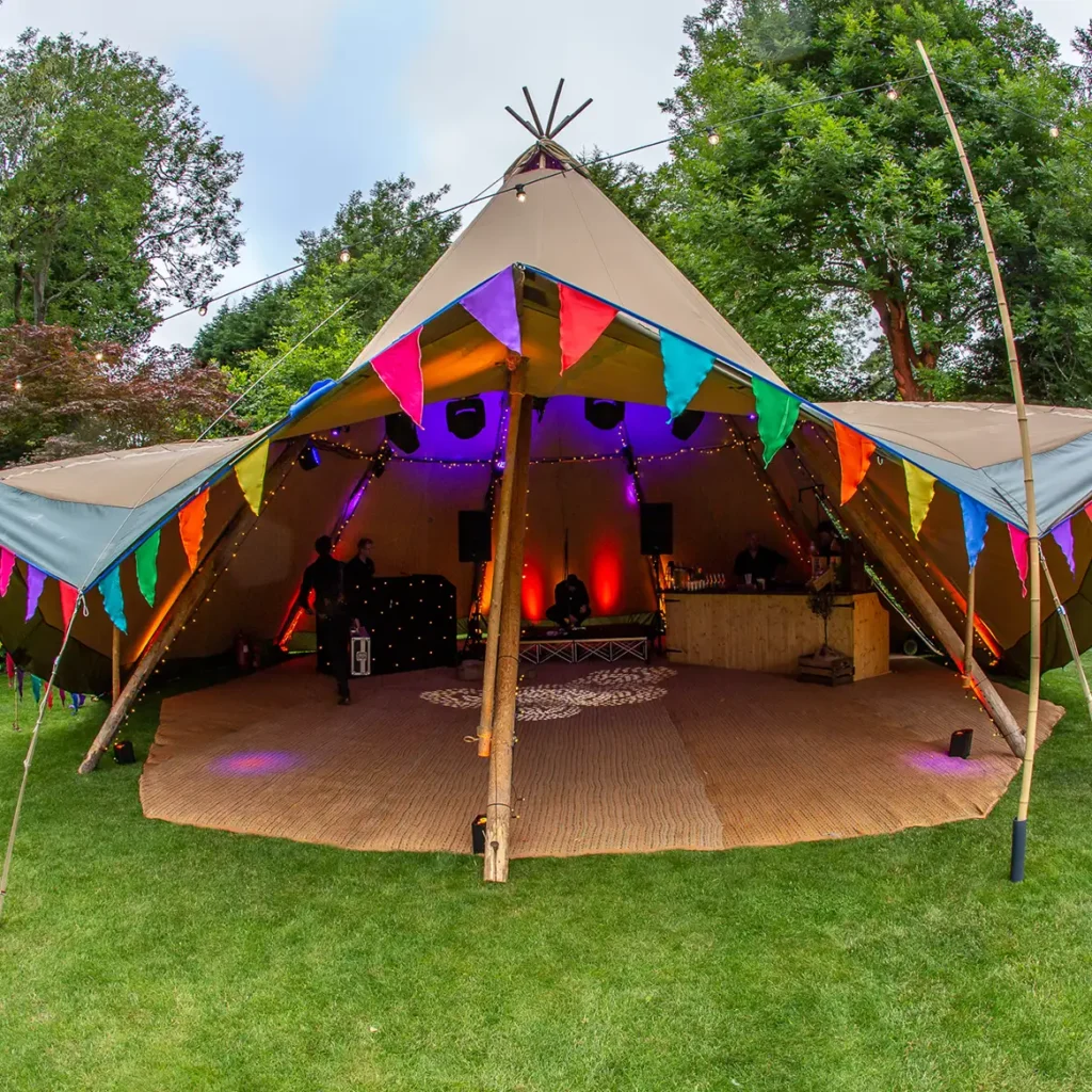 Tipi tent with bunting