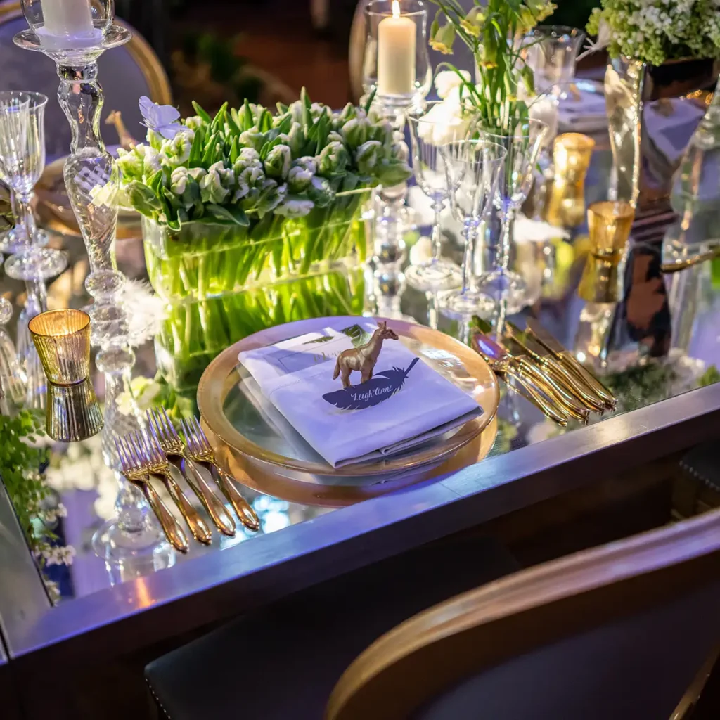 Beautiful royal menagerie details