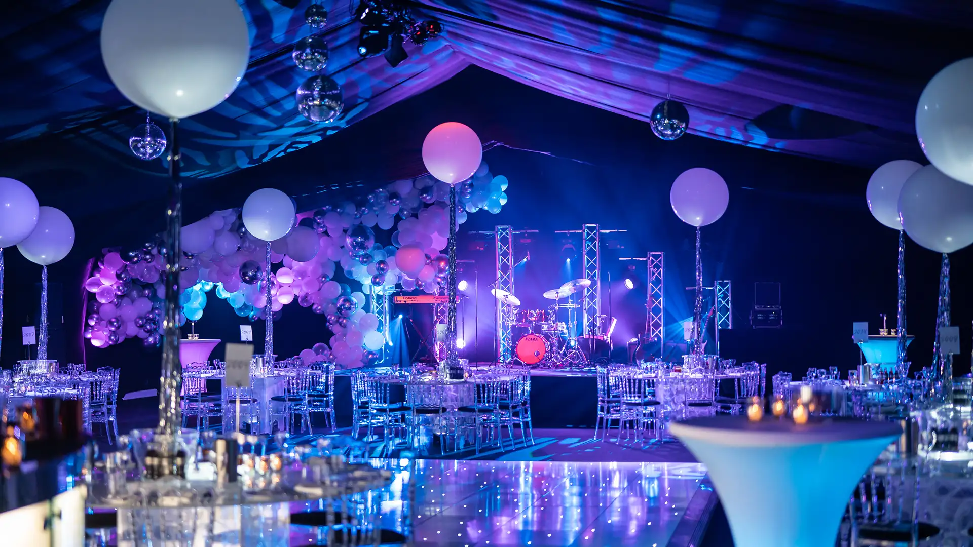 Elegant 18th marquee with balloons