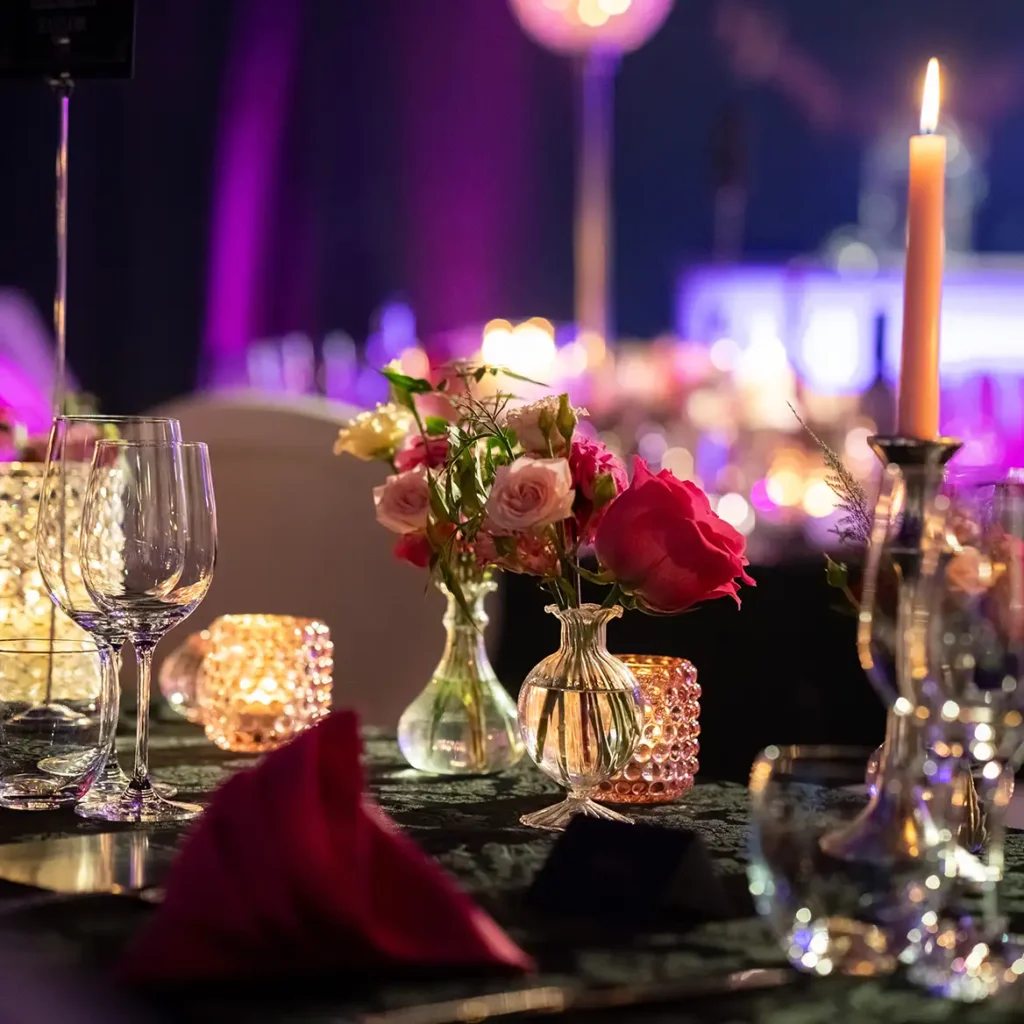 Fuscia florals and candles