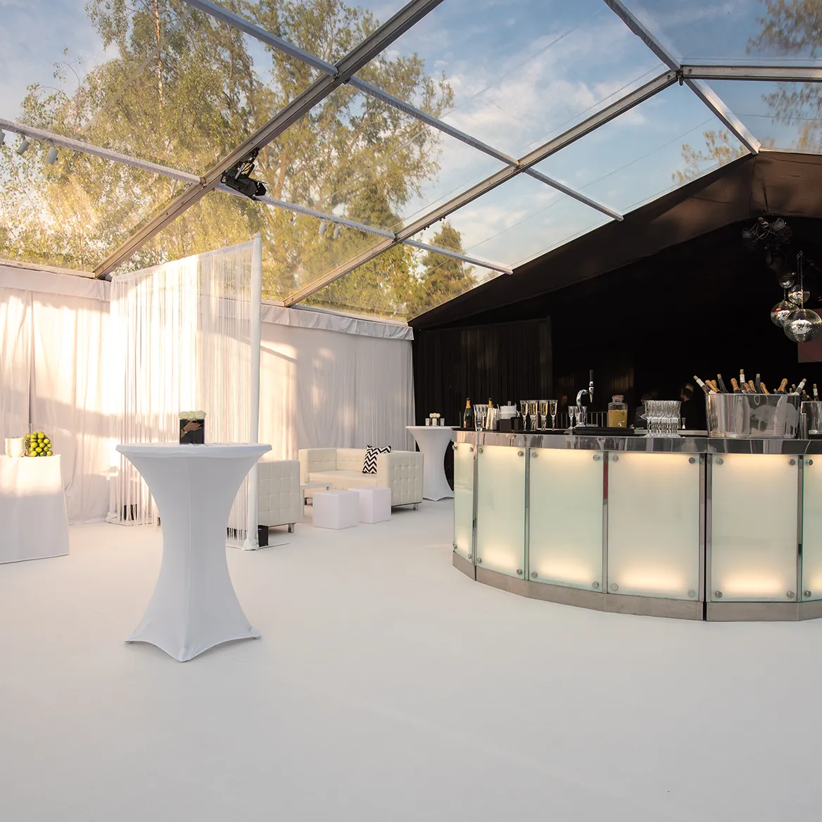 Black and White themed marquee