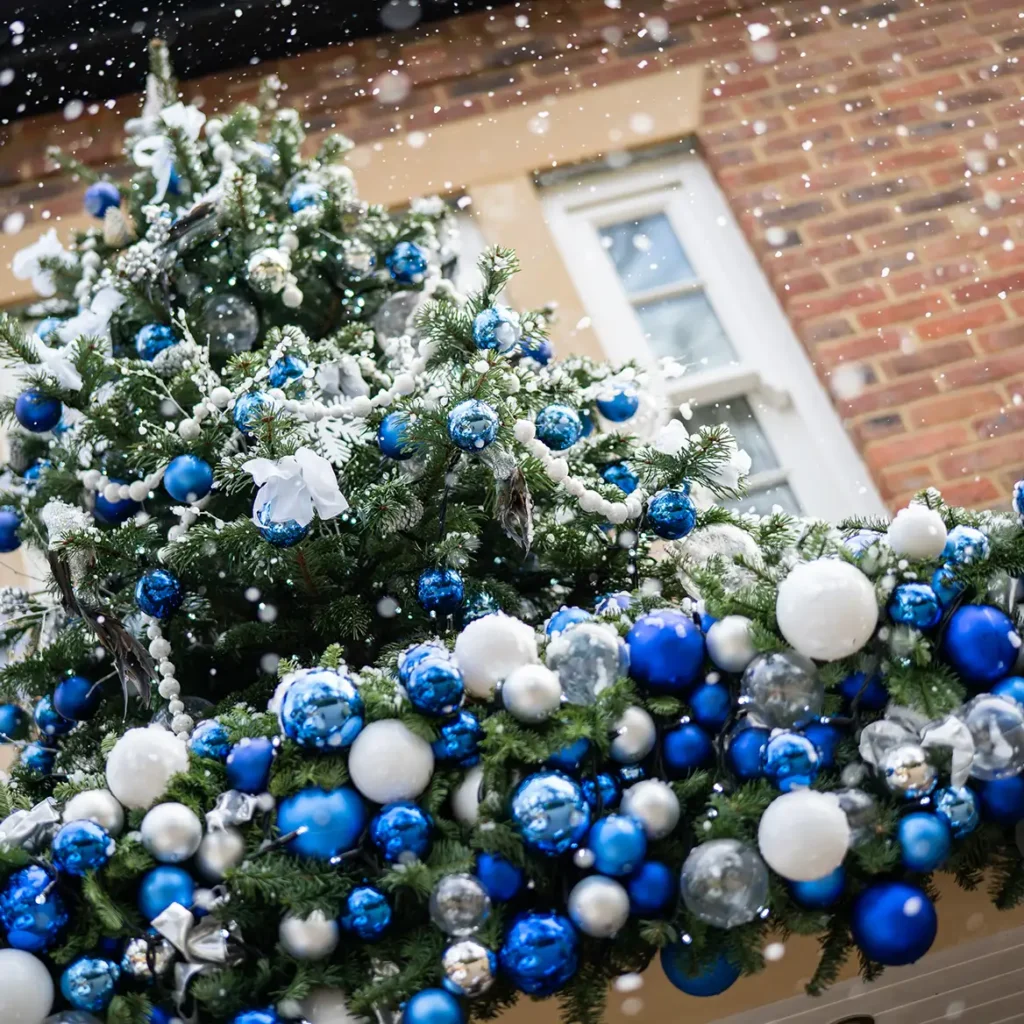 Outside decor to house