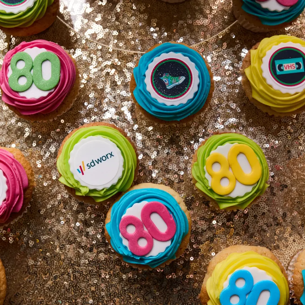 80s themed cupcakes