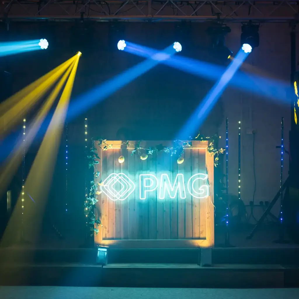 Bespoke signage and colour branded roaming pin spot lights