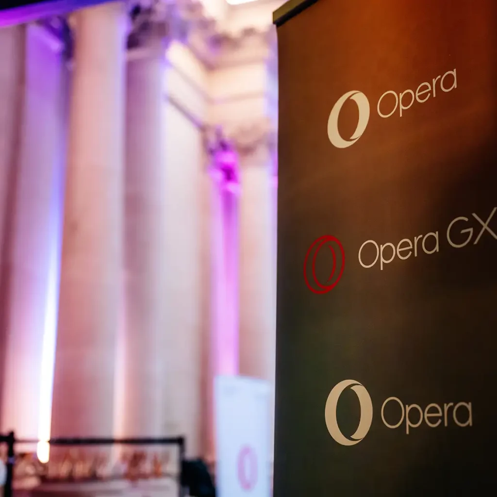 Branded pop up banner