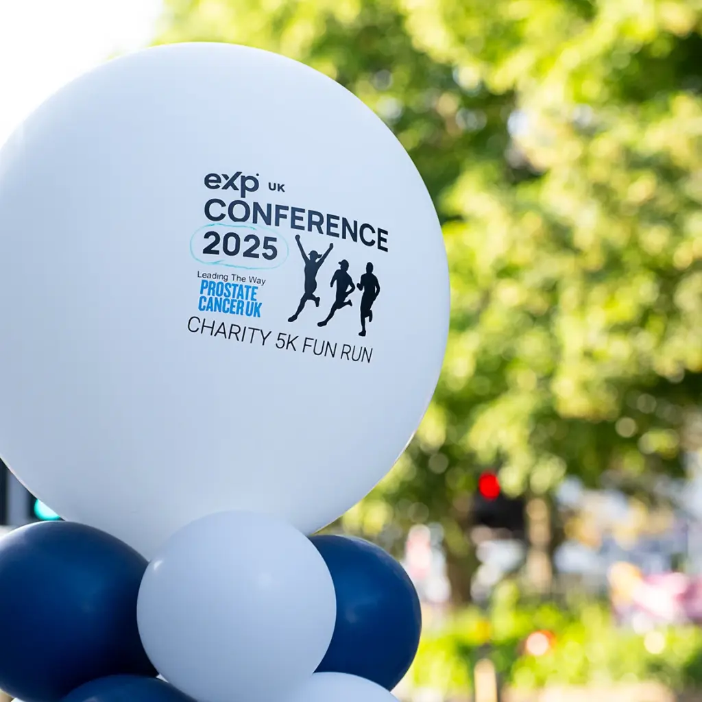 Branded balloon coloumns