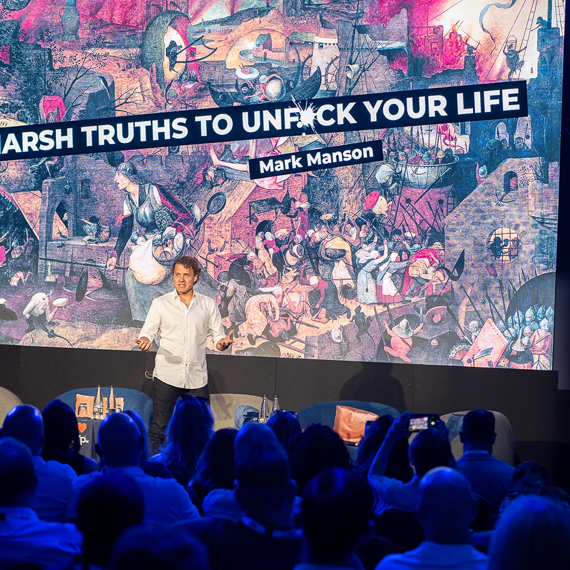Keynote speaker Mark Mansfield on stage