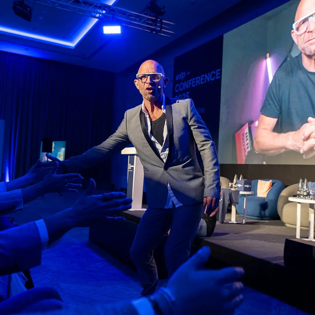 Keynote speaker interacts with audience at conference