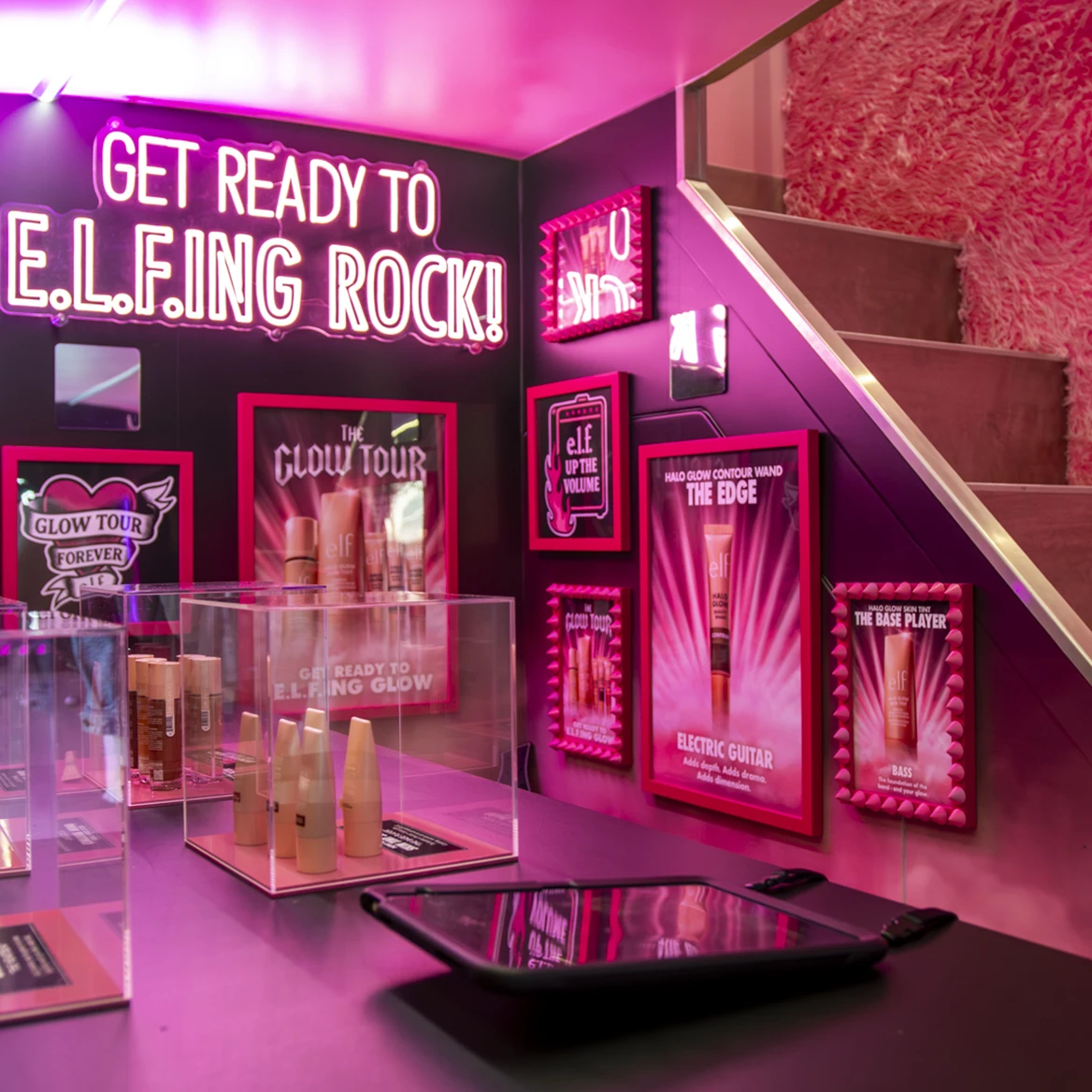 Branding and marketing events. Brand Roadshow for ELF Glow Tour